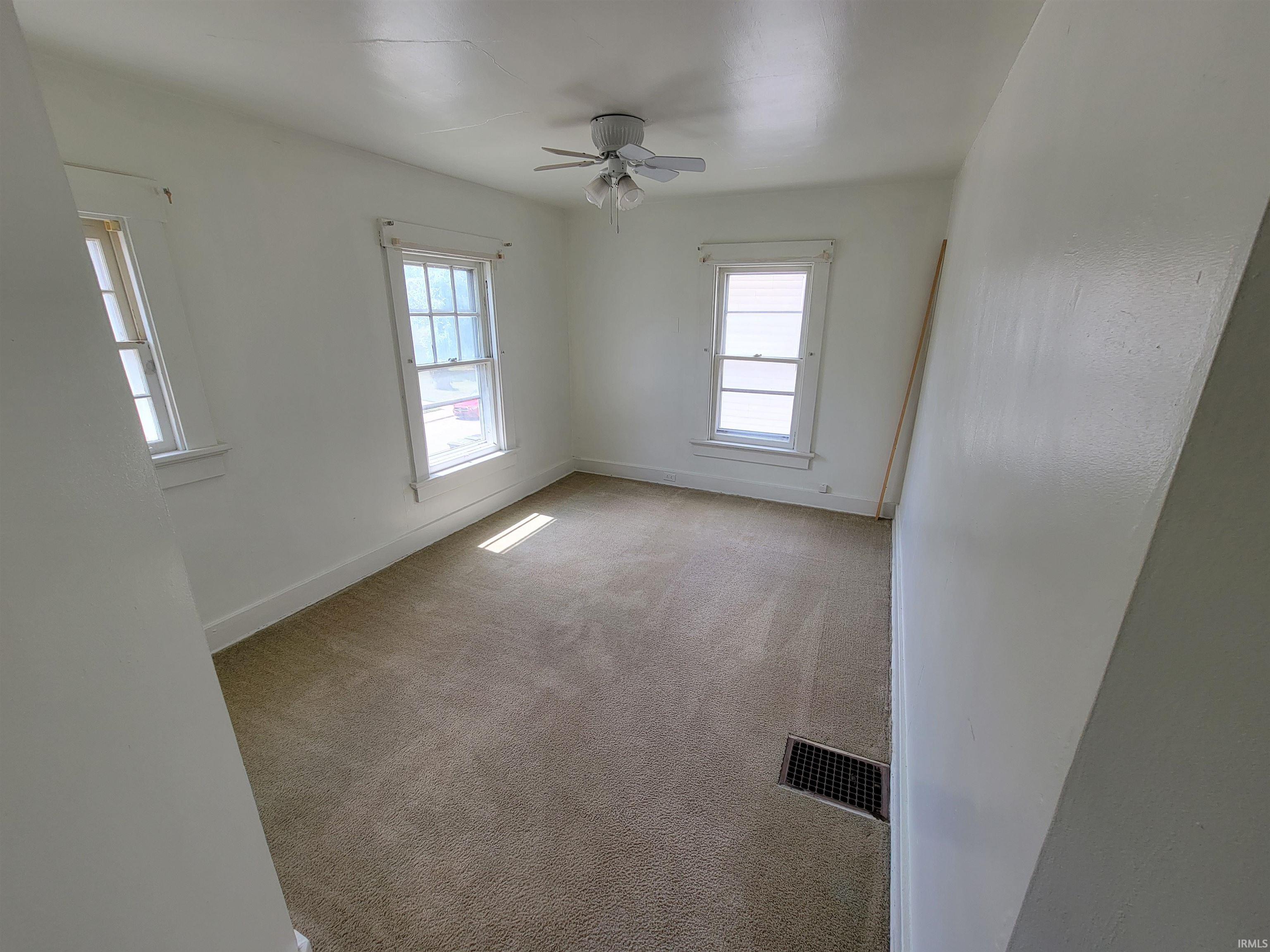 436 Violet Court Fort Wayne, IN 46807 - Photo 18 of 32