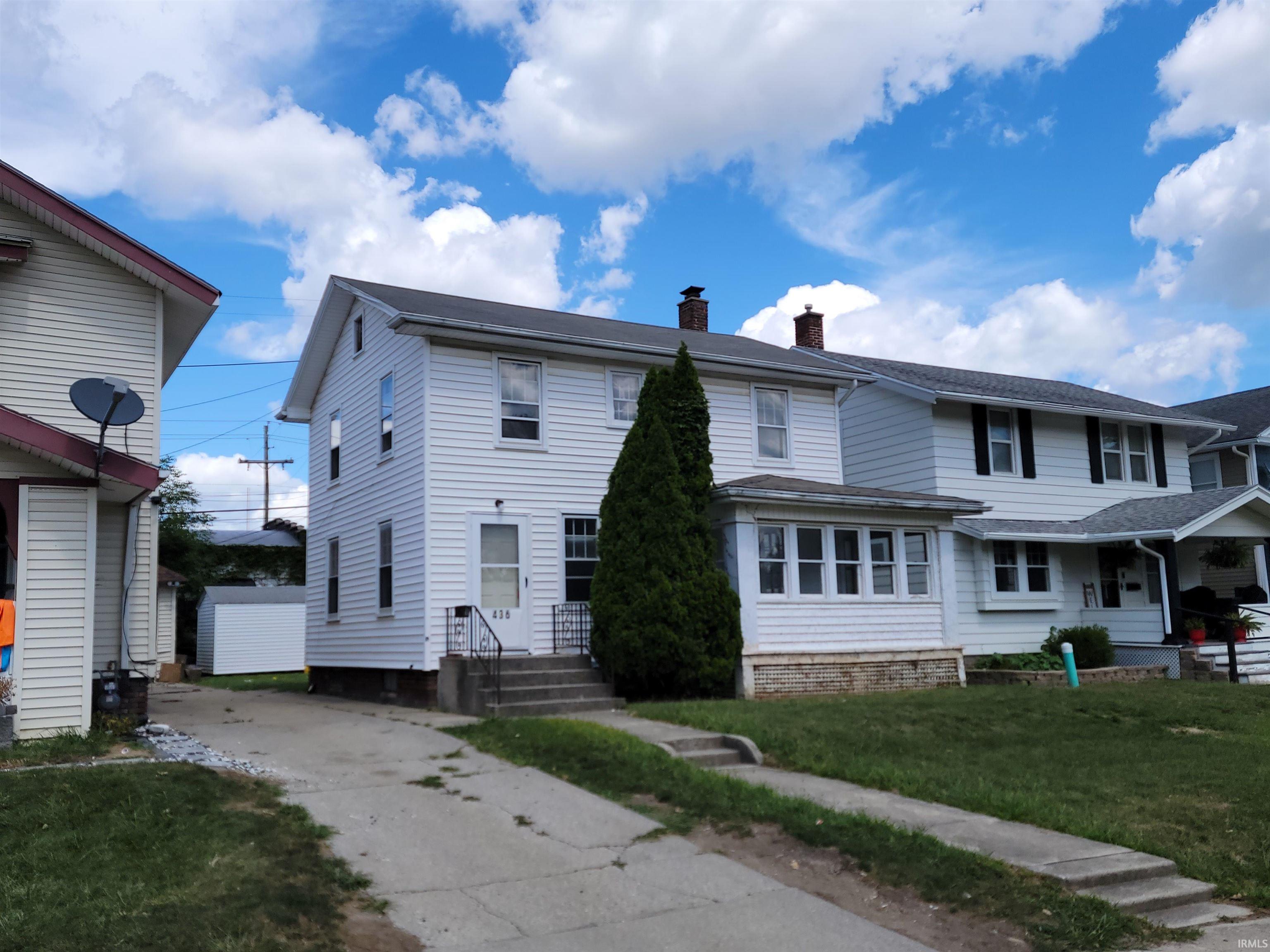 436 Violet Court Fort Wayne, IN 46807 - Photo 2 of 32
