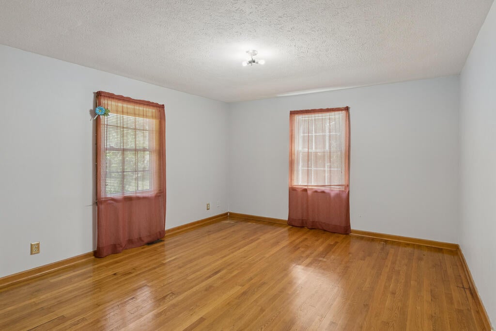2395 Beulah Road Madisonville, KY 42431 - Photo 22 of 31 Gallery Image 22