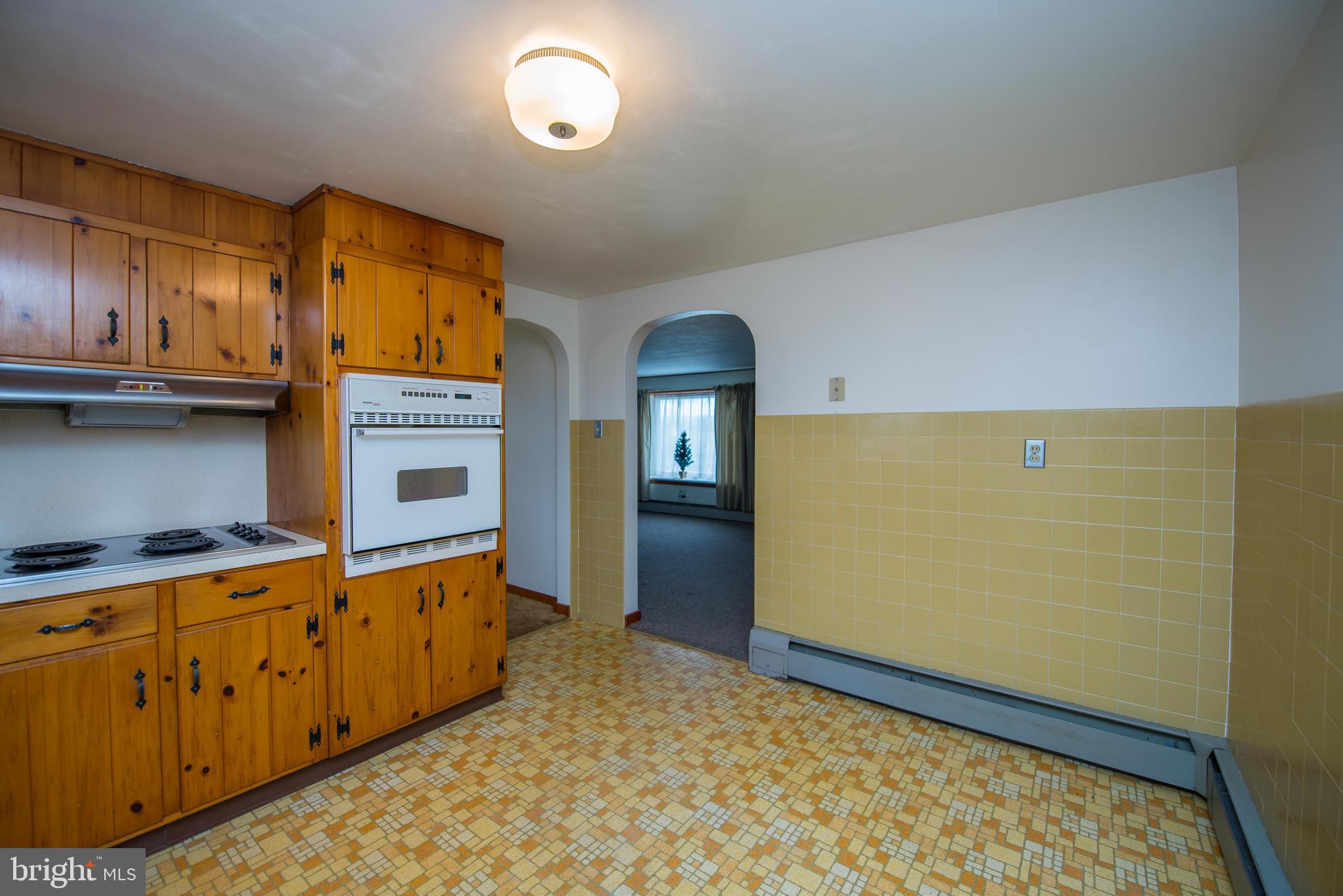 1042 Valley Road Mertztown, PA 19539 - Photo 4 of 16 Gallery Image 4
