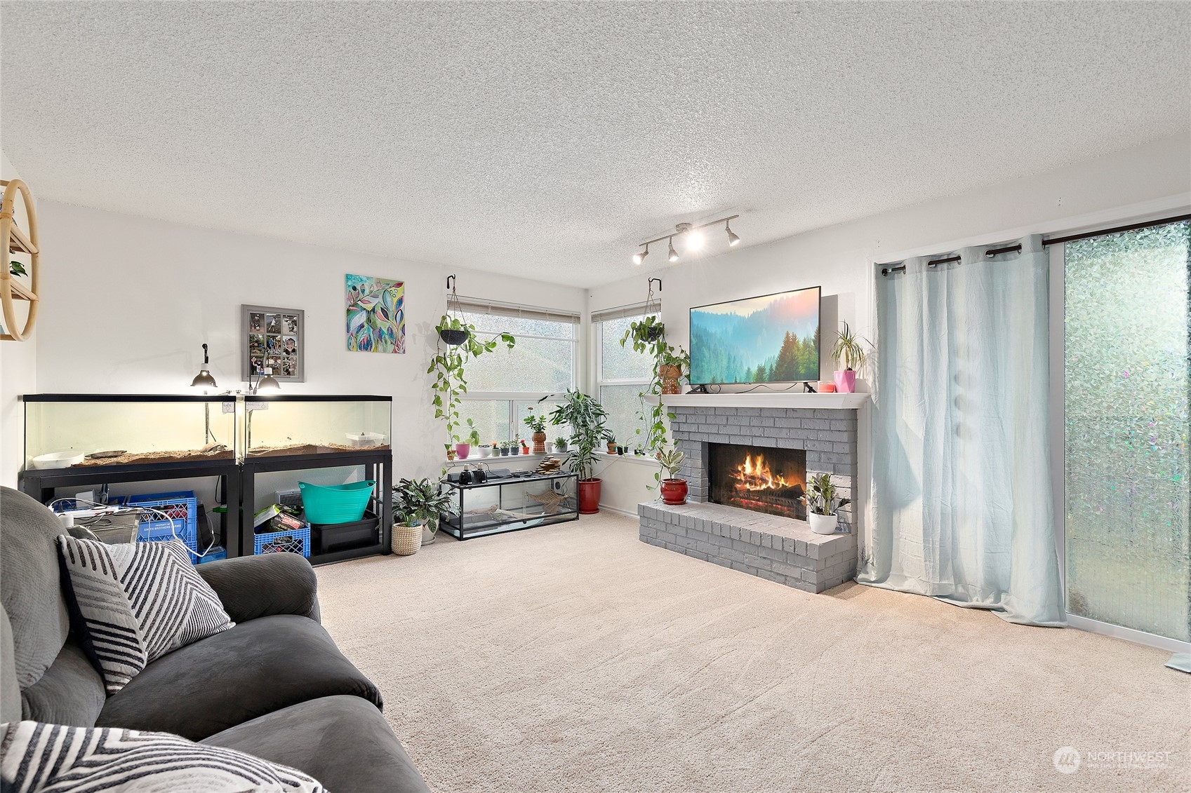 820 Cady Road, Unit C201 Everett, WA 98203 - Photo 2 of 30 Gallery Image 2
