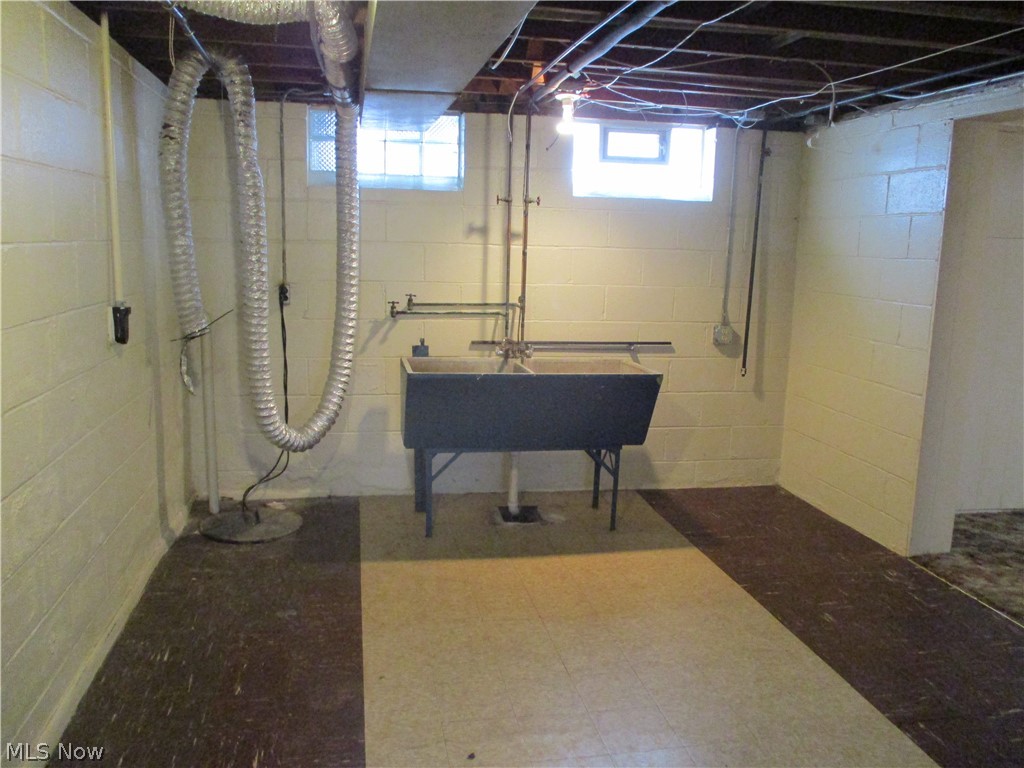 11010 Westborough Road Cleveland, OH 44130 - Photo 24 of 30