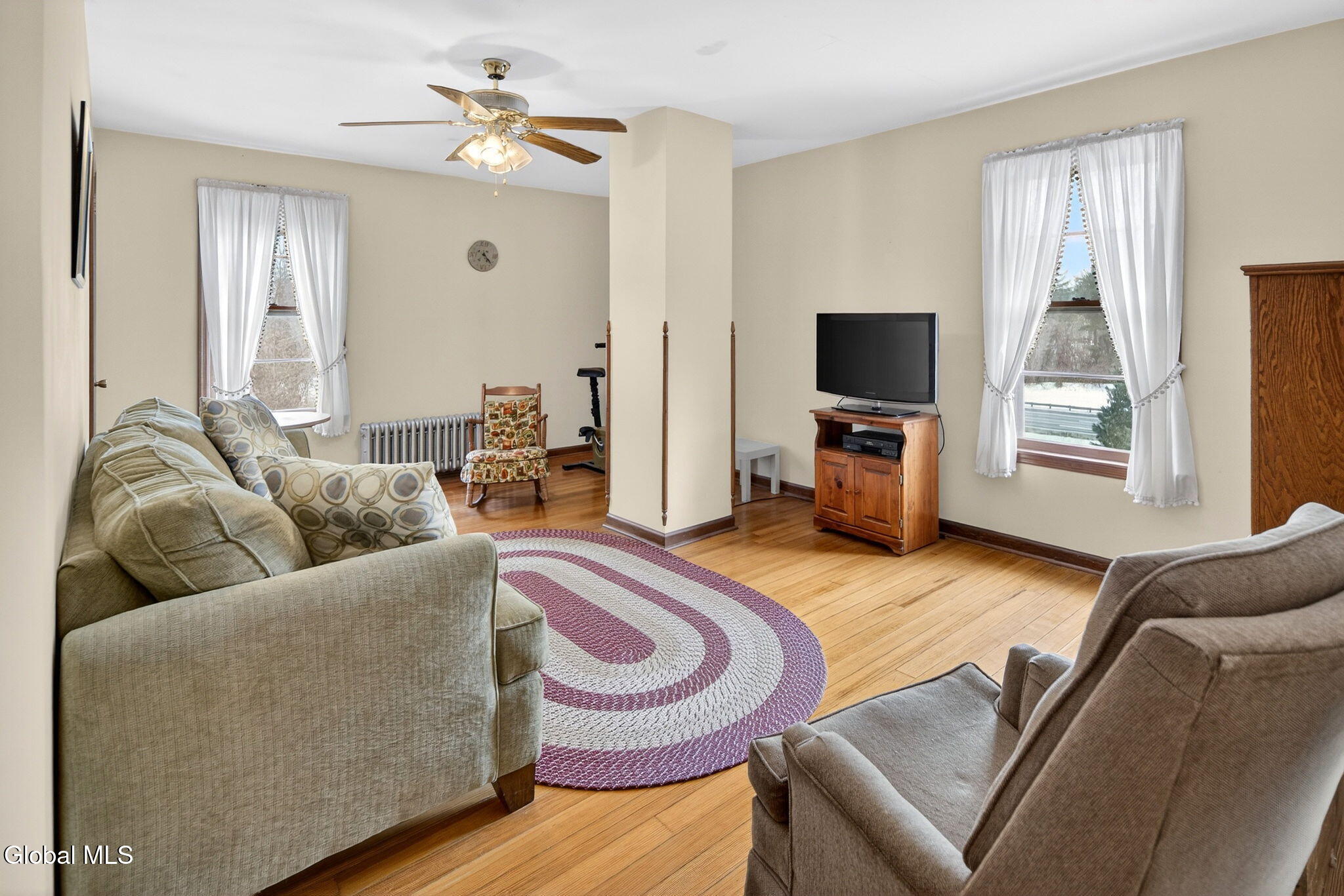 471 Russell Road Bethlehem, NY 12203 - Photo 21 of 31 16-web-or-mls-016-DSC00452