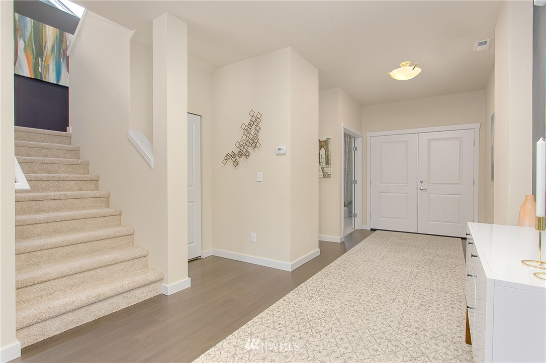 308 South Sergeant Street, Unit 123 Buckley, WA 98321 - Photo 2 of 25 Gallery Image 2