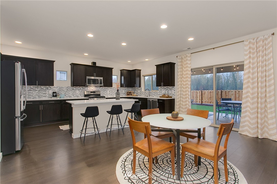 308 South Sergeant Street, Unit 123 Buckley, WA 98321 - Photo 4 of 25 Gallery Image 4