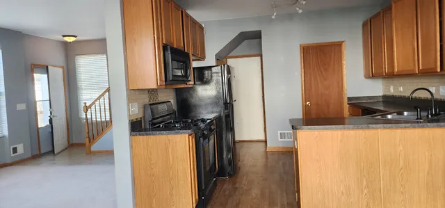 $2,300 | 5015 Elmira Court, Plainfield, IL 60586