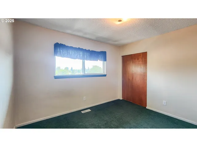 $419,900 | 1929 Northwest Lynwood Street, Roseburg, OR 97471