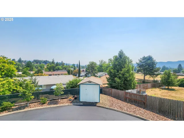 $419,900 | 1929 Northwest Lynwood Street, Roseburg, OR 97471