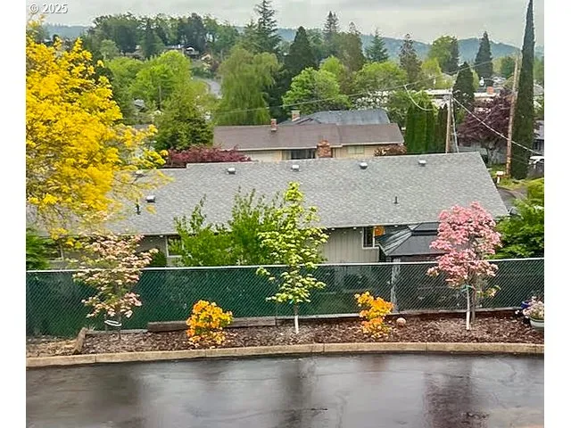 $419,900 | 1929 Northwest Lynwood Street, Roseburg, OR 97471