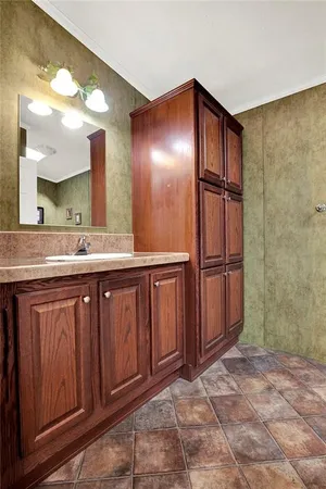 $249,000 | 2533 West Crawford Avenue, Connellsville, PA 15425