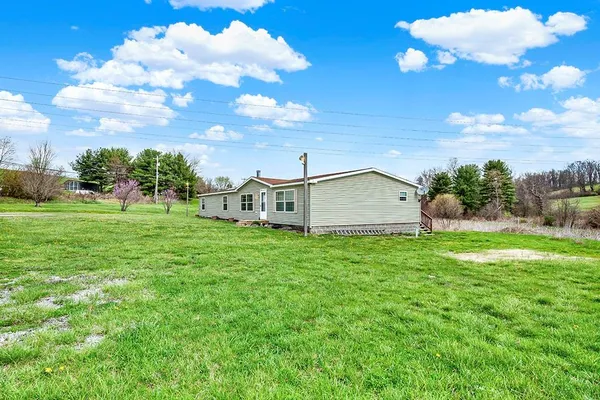 $249,000 | 2533 West Crawford Avenue, Connellsville, PA 15425