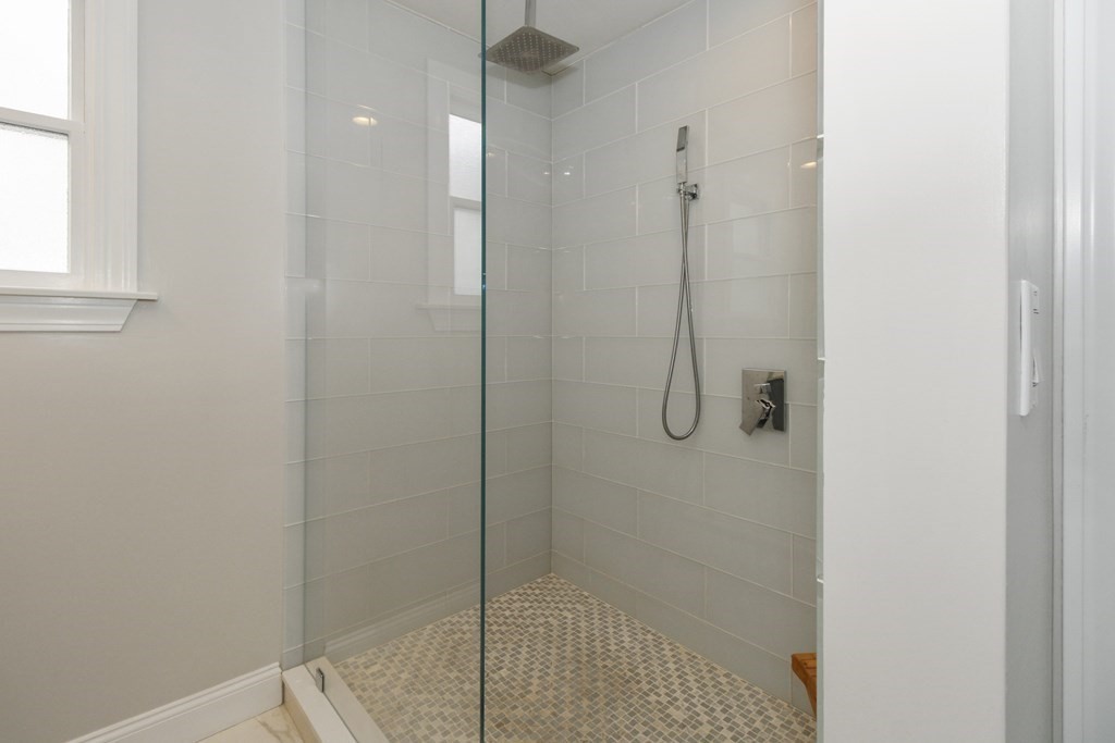 296 Billings Road Quincy, MA 02170 - Photo 16 of 29 Gallery Image 16