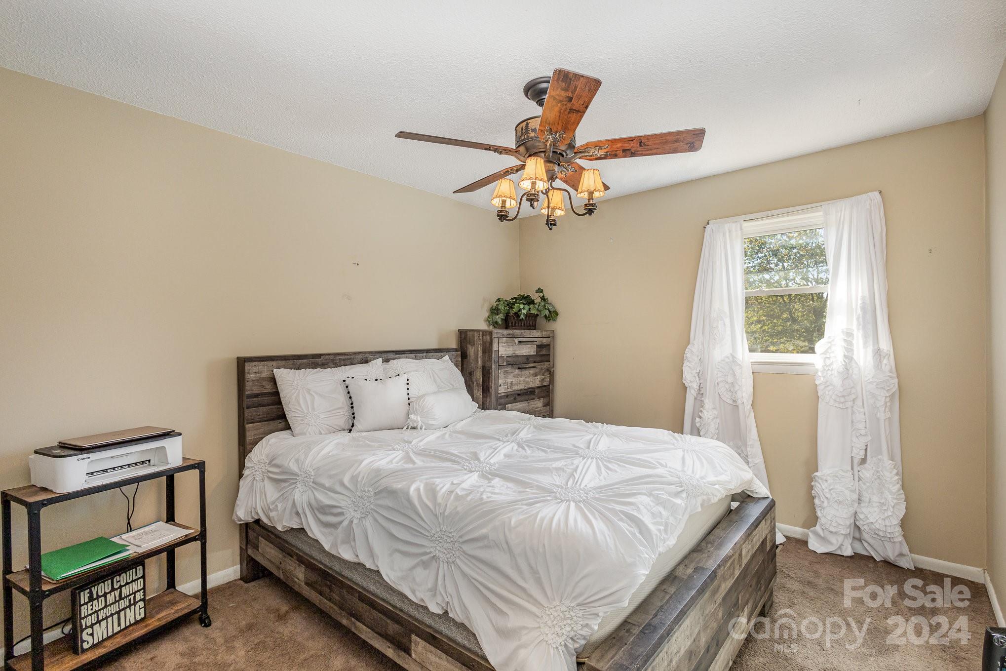 1606 Allen Lane Conover, NC 28613 - Photo 4 of 27 Gallery Image 4