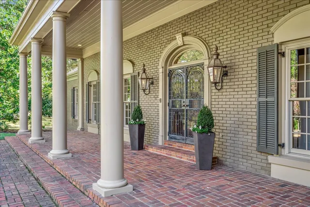 $1,065,000 | 4841 Fleetgrove Avenue, Memphis, TN 38117