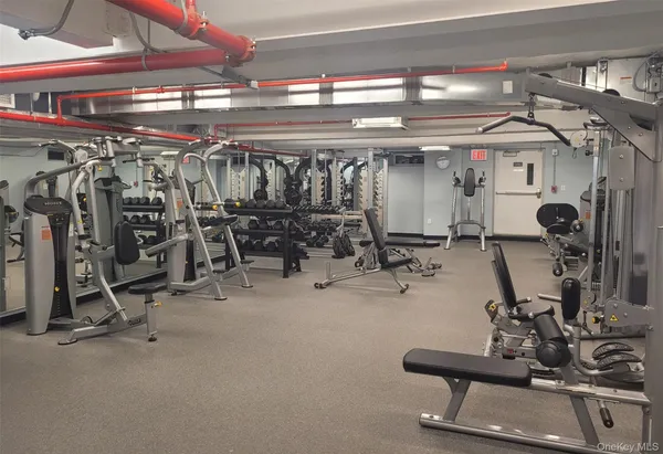 $3,300 | 2 Richmond Road, Unit 4F, Lido Beach, NY 11561