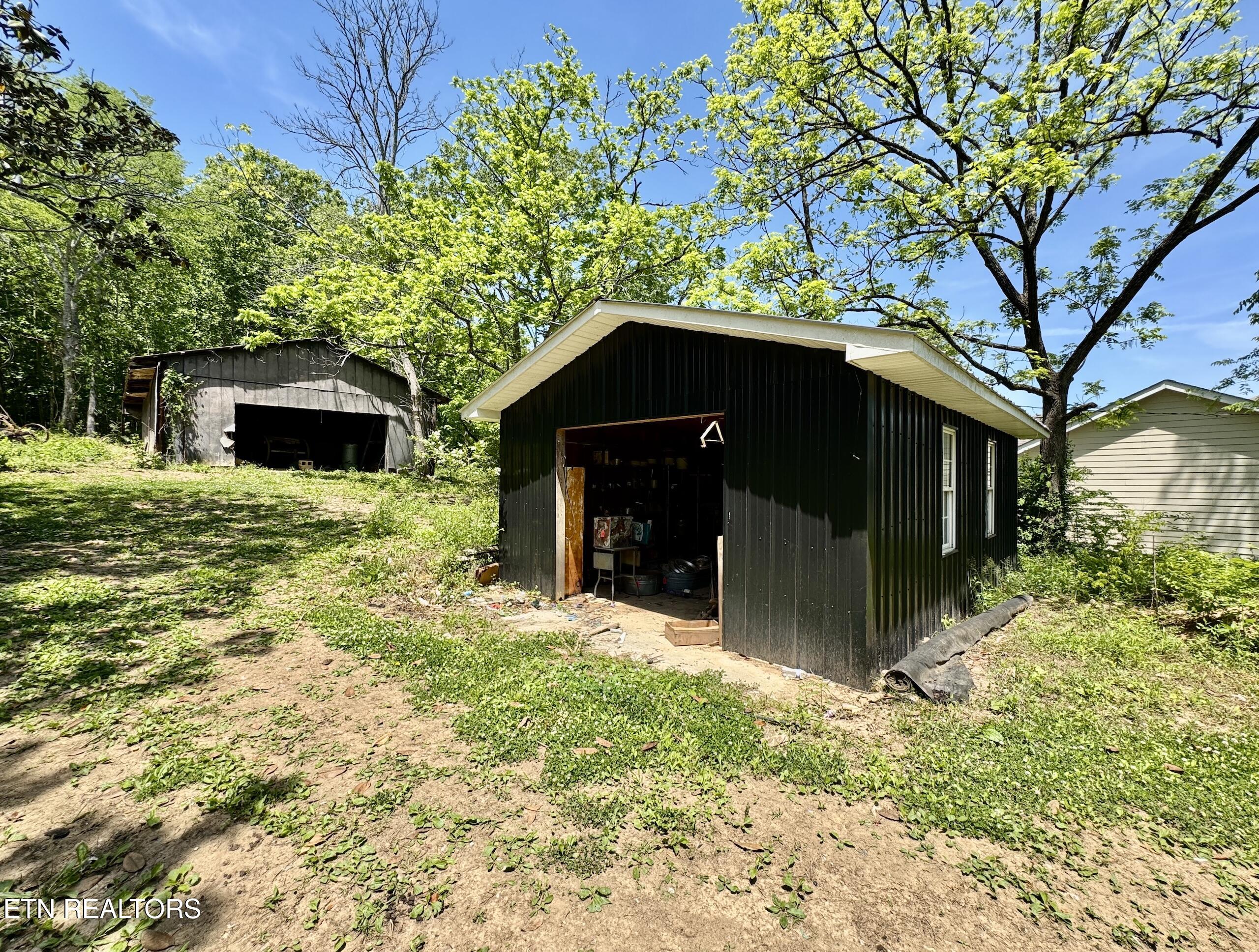 132 Lanes Bluff Road Clinton, TN 37716 - Photo 12 of 48 1-12
