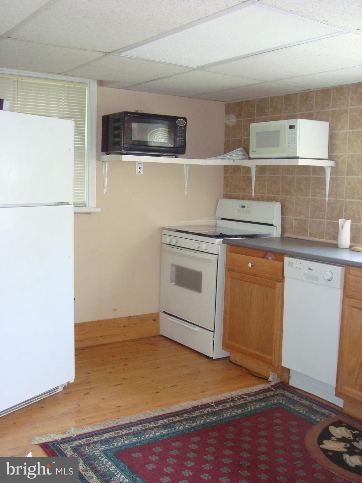 3335 East Joppa Road Baltimore, MD 21234 - Photo 8 of 26 Kitchen