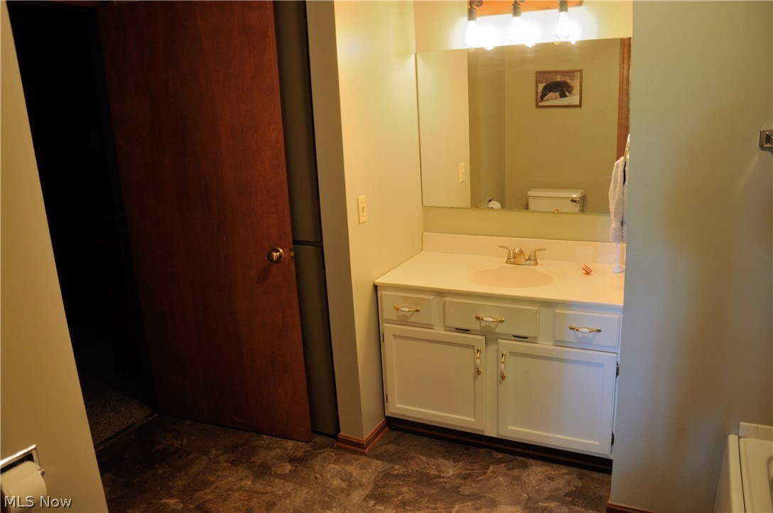 1565 Duffus Road Northeast Warren, OH 44484 - Photo 16 of 42