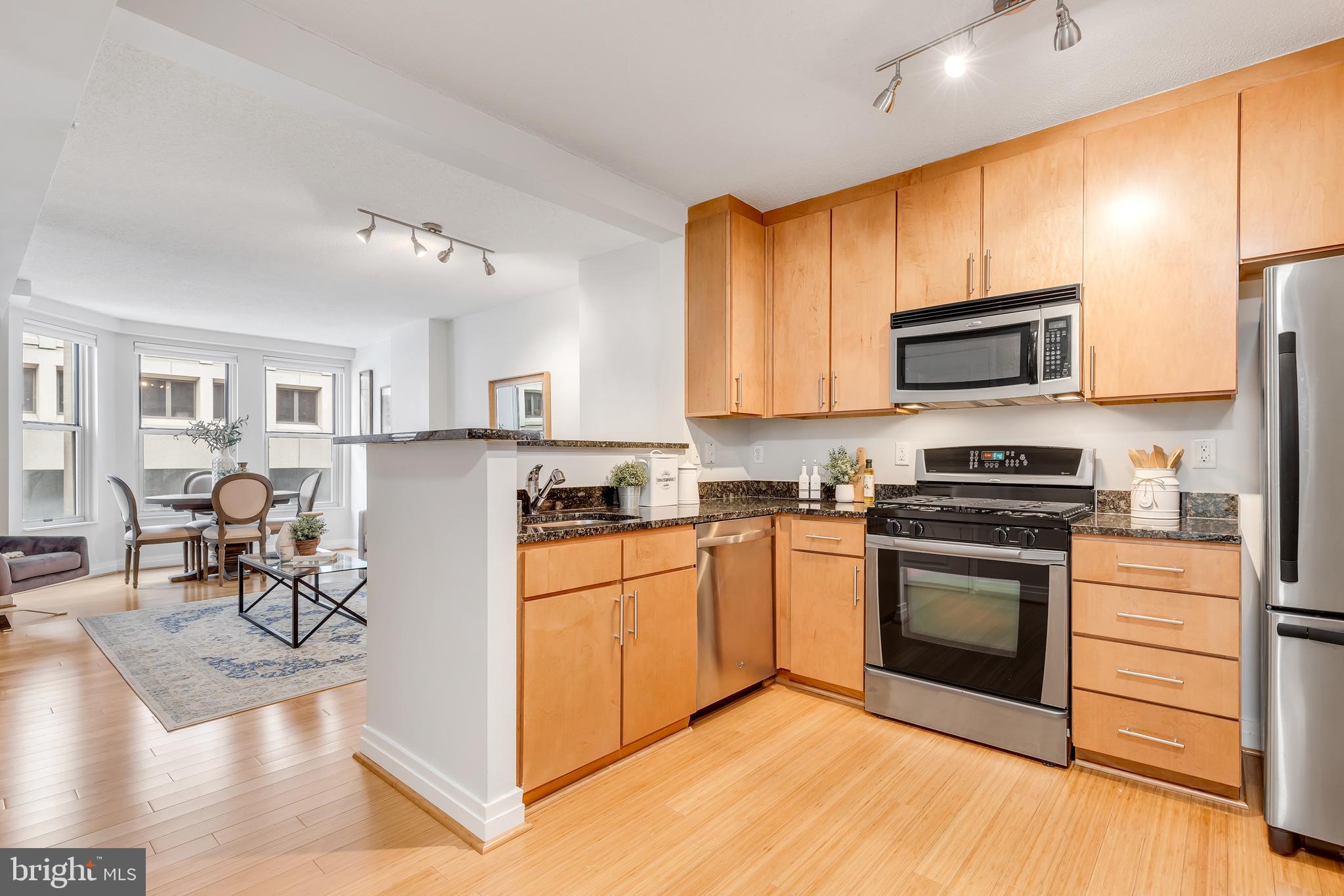 915 E Street Northwest, Unit 412 Washington, DC 20004 - Photo 3 of 20 Kitchen