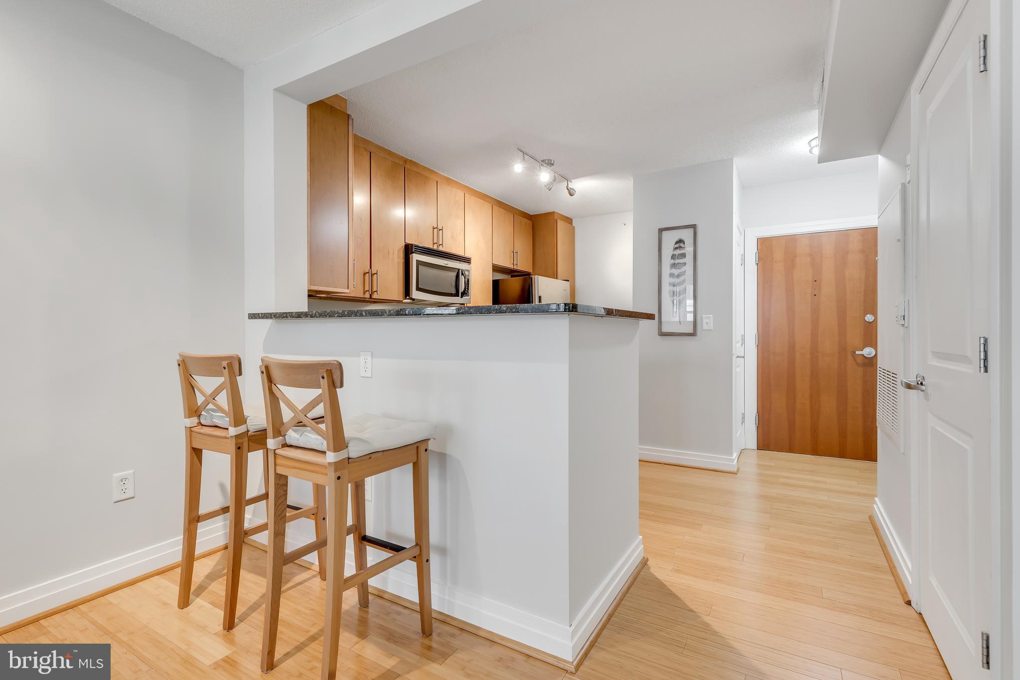915 E Street Northwest, Unit 412 Washington, DC 20004 - Photo 7 of 20 Kitchen