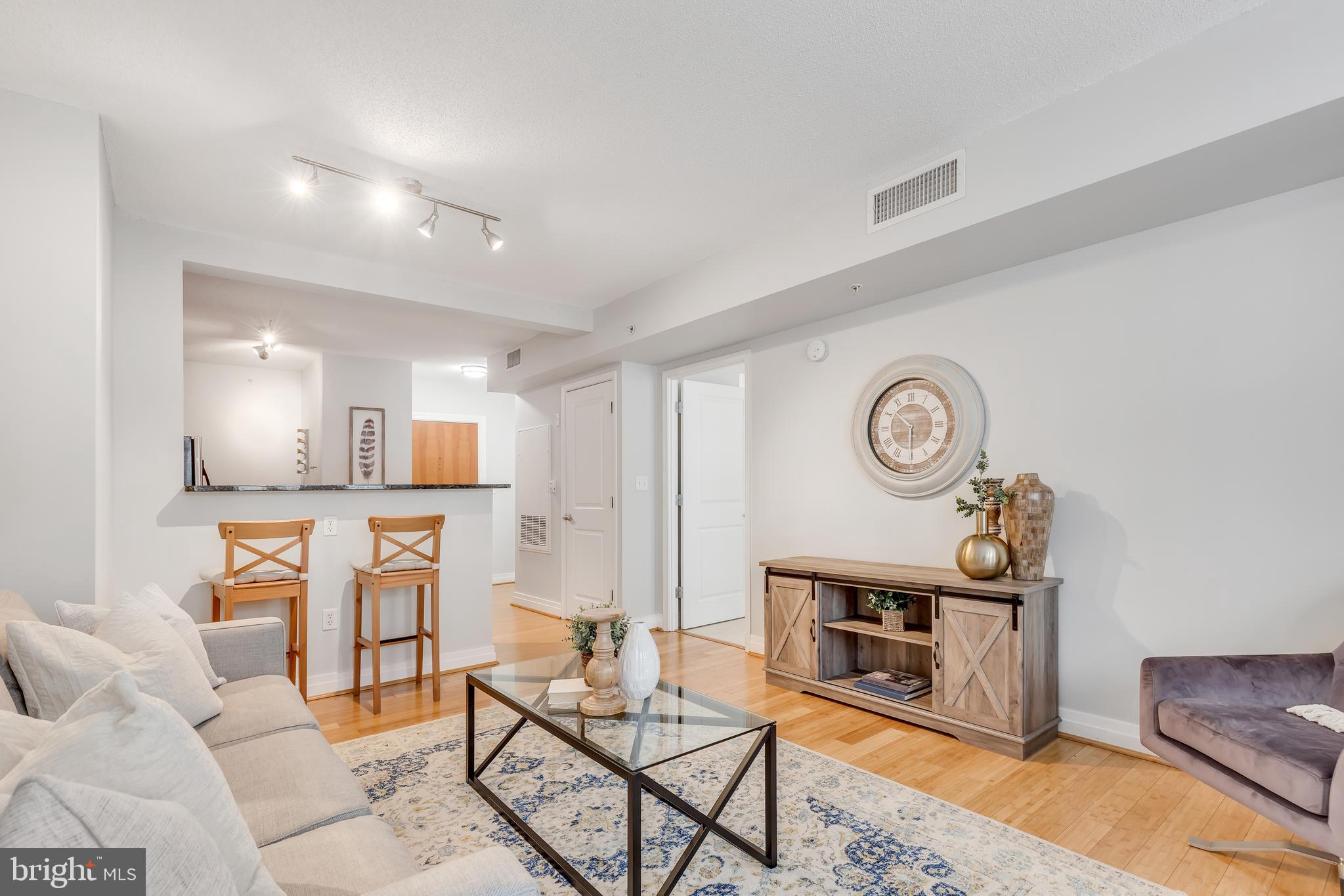 915 E Street Northwest, Unit 412 Washington, DC 20004 - Photo 10 of 20 Living Room