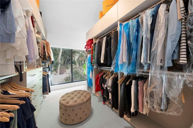 $20,000 | 3760 Douglas Road, Miami, FL 33133