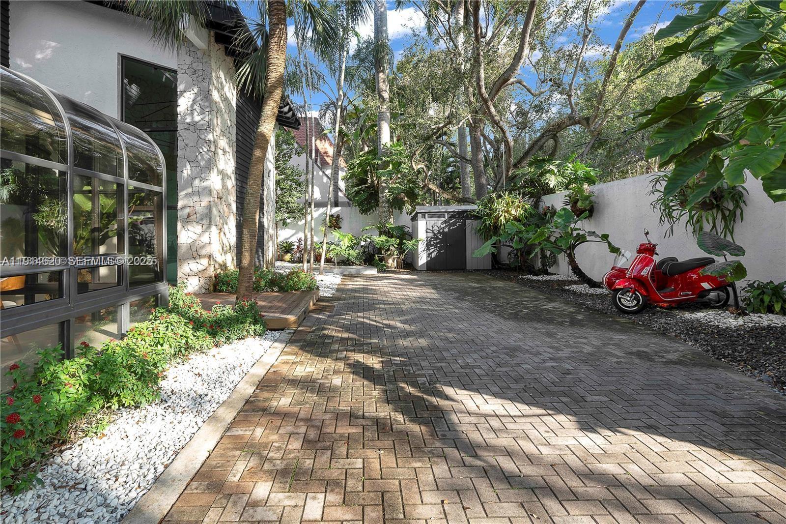 3760 Douglas Road Miami, FL 33133 - Photo 9 of 70