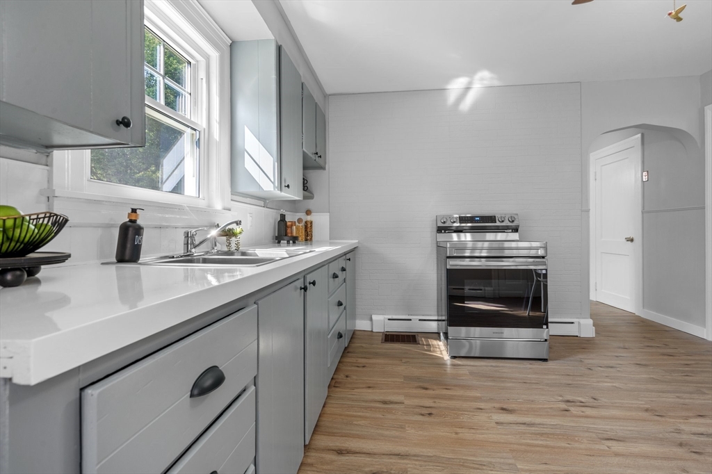 22 New Boston Road Dudley, MA 01571 - Photo 10 of 39 Gallery Image 10