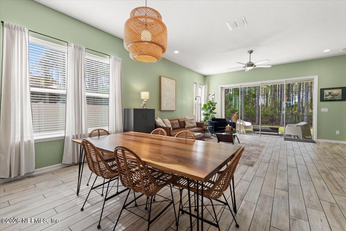 27 Cloverbrook Road St. Johns, FL 32259 - Photo 3 of 32 dining area