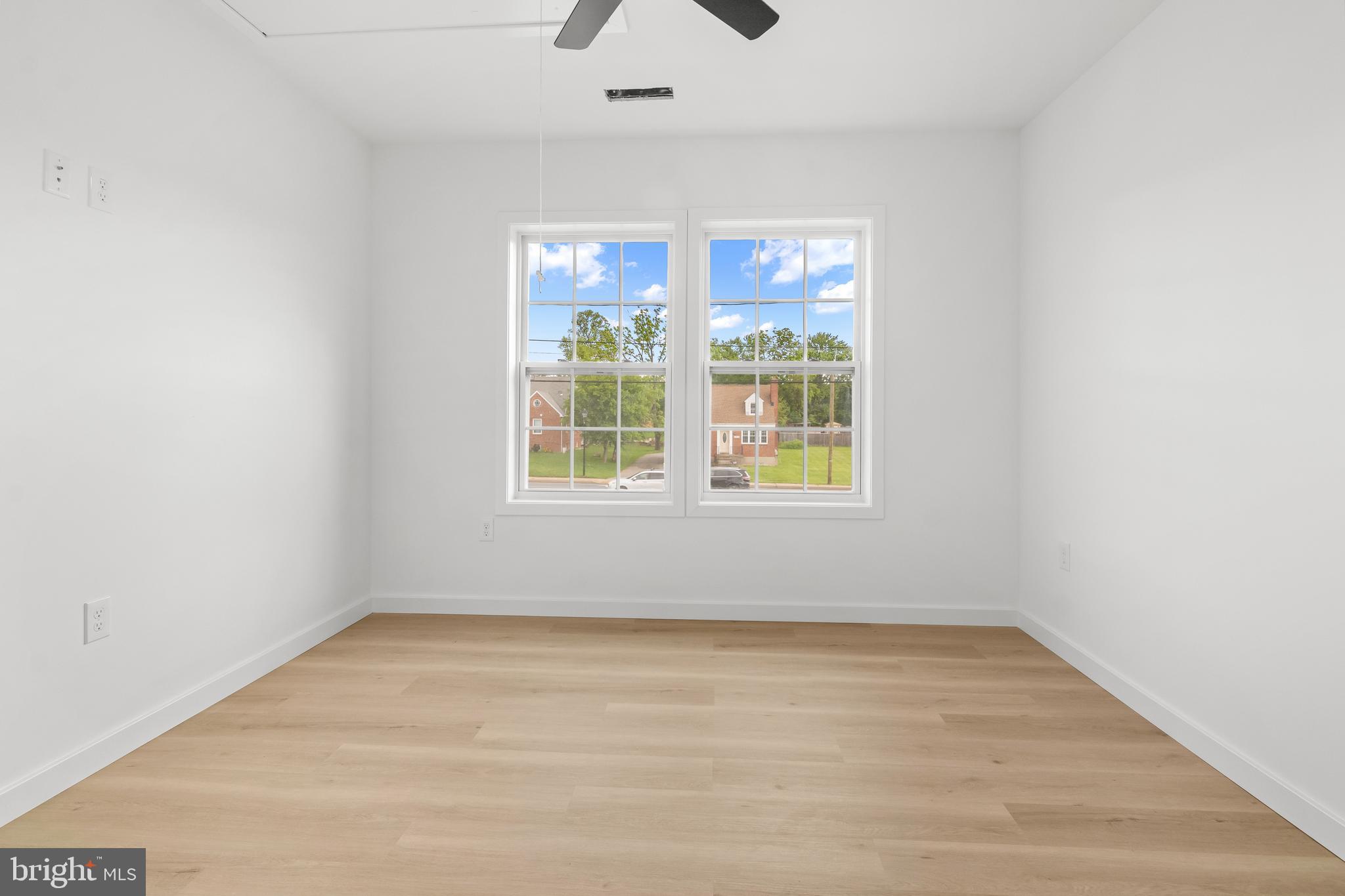 7817 Liberty Road Windsor Mill, MD 21244 - Photo 40 of 50 an empty room with a window