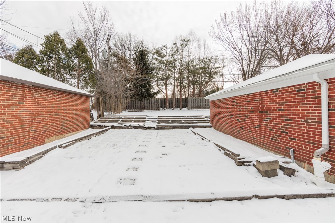 2539 Warrensville Center Road, Unit DOWN Cleveland, OH 44118 - Photo 39 of 43