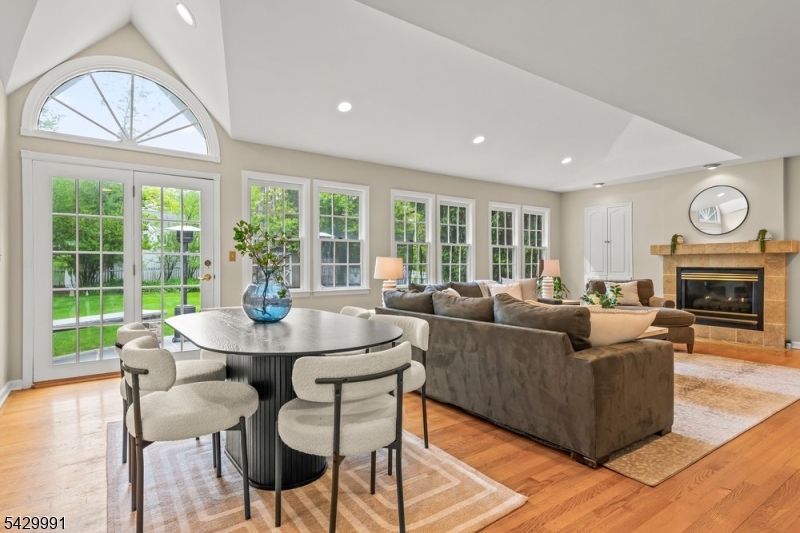 33 Exeter Road Short Hills, NJ 07078 - Photo 17 of 47