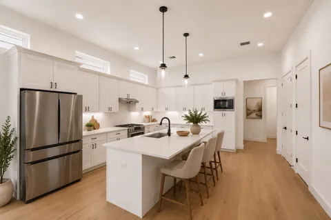 $625,000 | 5004 Darling Street, Houston, TX 77007
