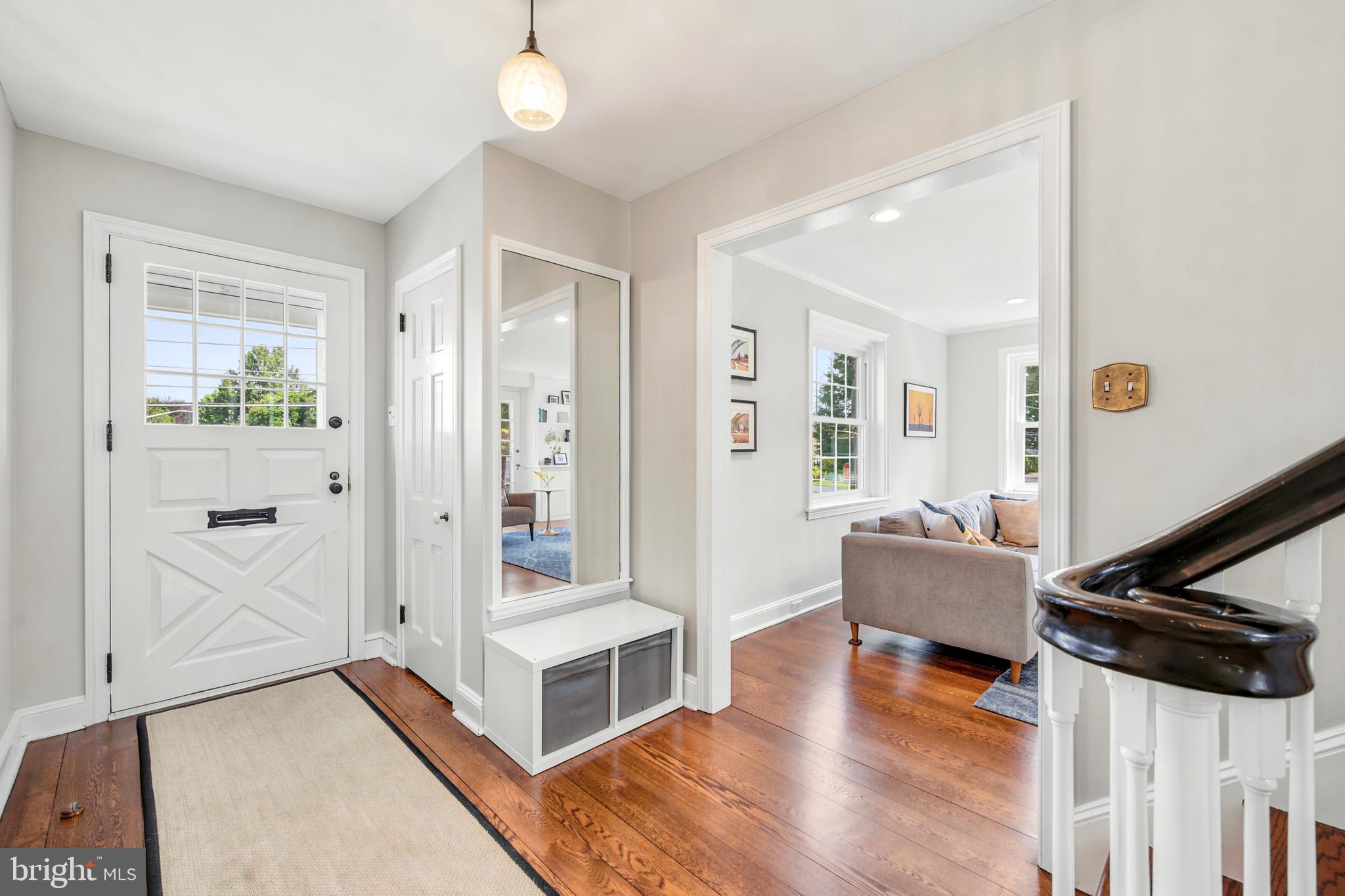 351 Mill Road Havertown, PA 19083 - Photo 3 of 25