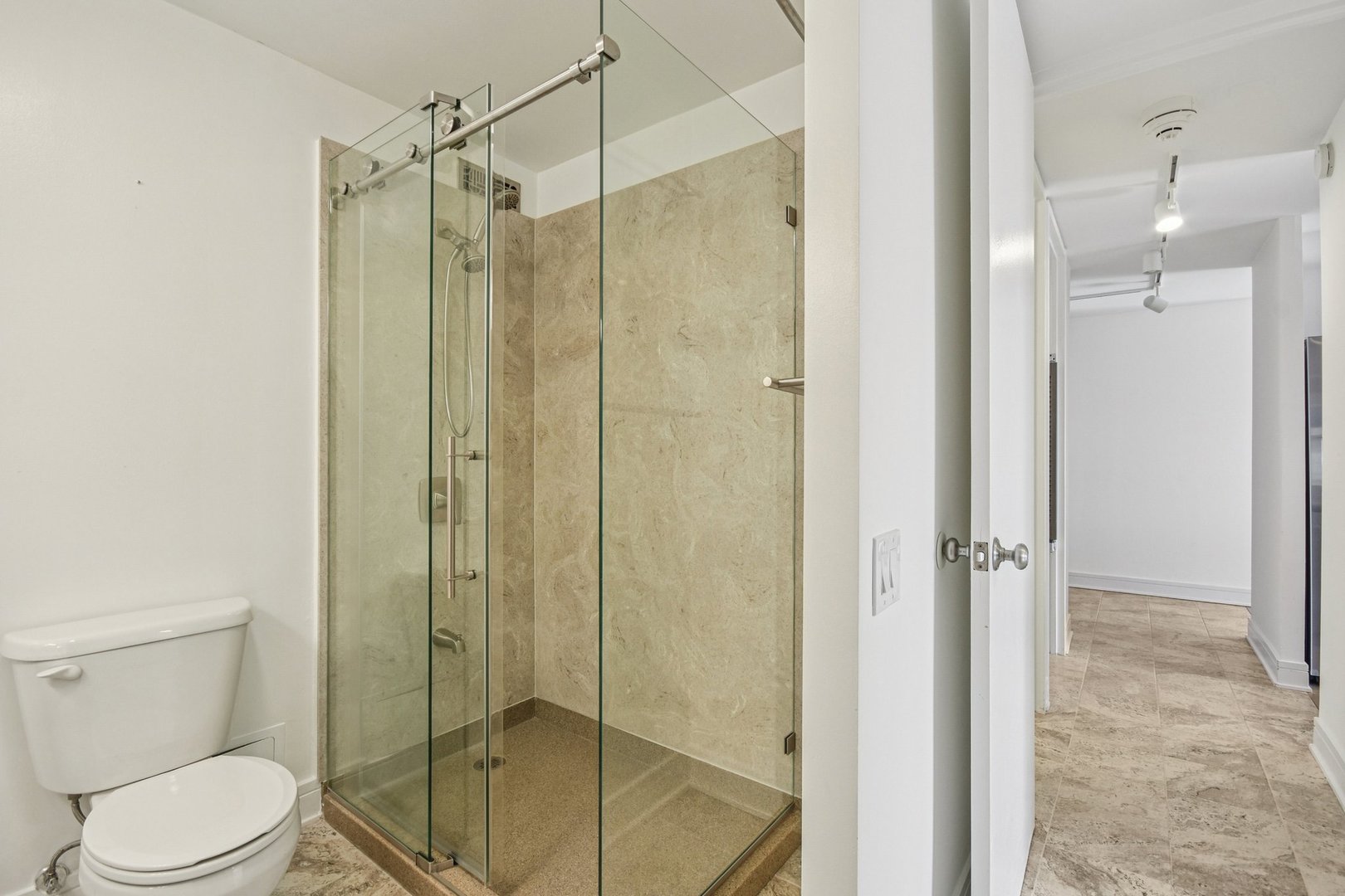 360 East Randolph Street, Unit 1102 Chicago, IL 60601 - Photo 15 of 27