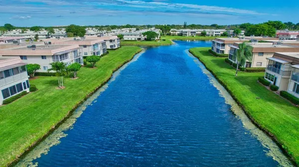 $1,950 | 268 Saxony Circle, Unit 268, Delray Beach, FL 33446