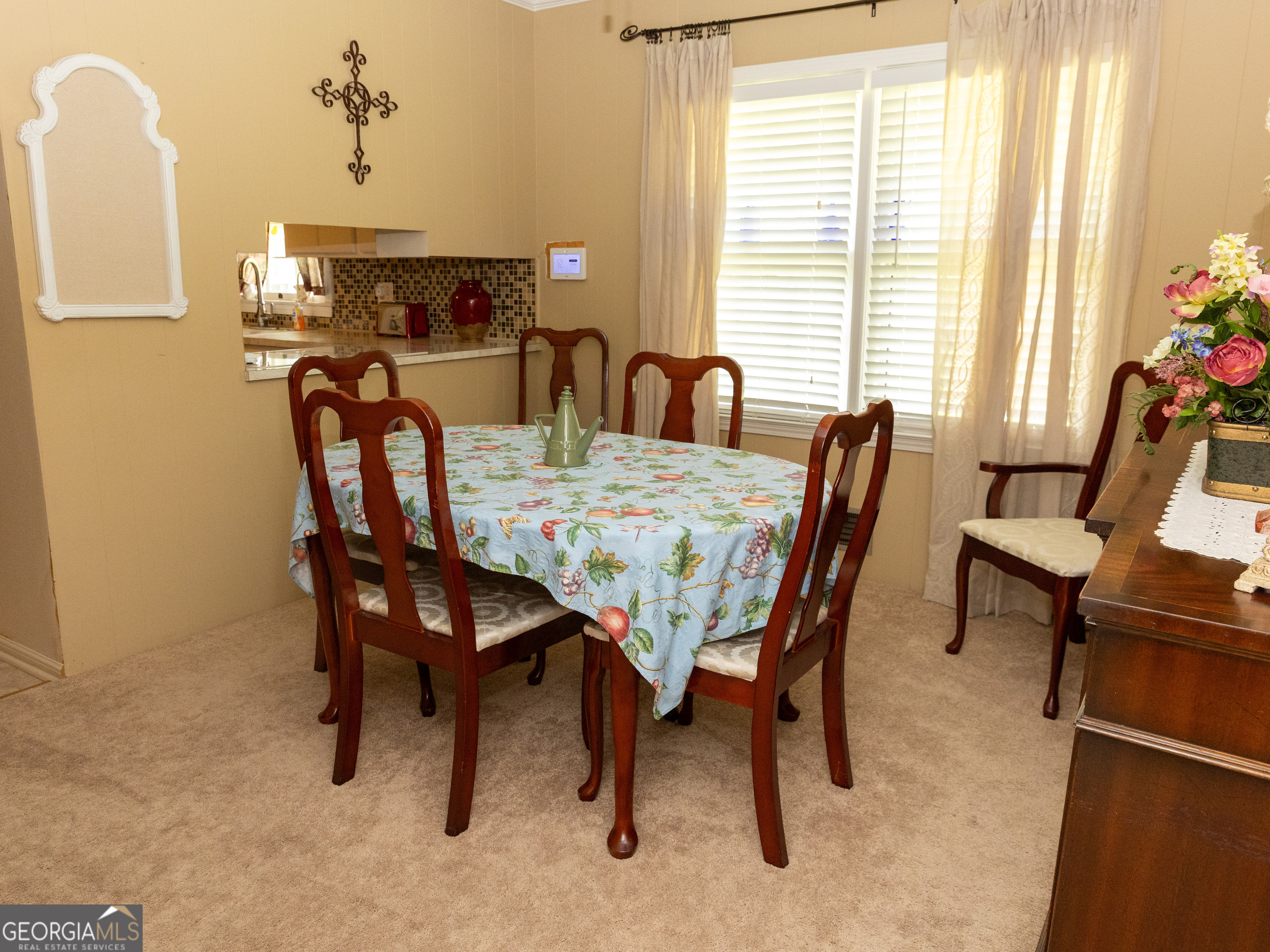 508 Ridgecrest Drive Elberton, GA 30635 - Photo 13 of 29 a view of a dining room with furniture and window