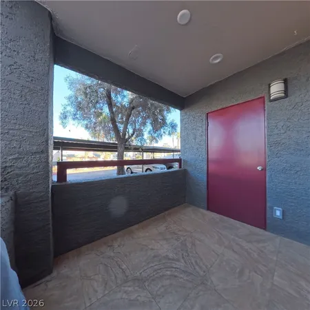 $1,695 | 8600 West Charleston Boulevard, Unit 1061, Las Vegas, NV 89117