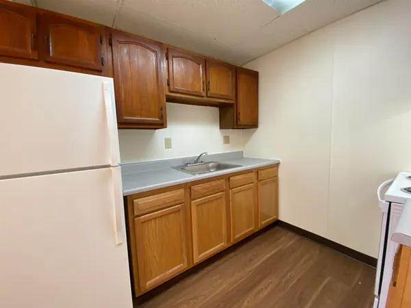 $1,809 | 3861 Brown Avenue, Unit 28, Manchester, NH 03103
