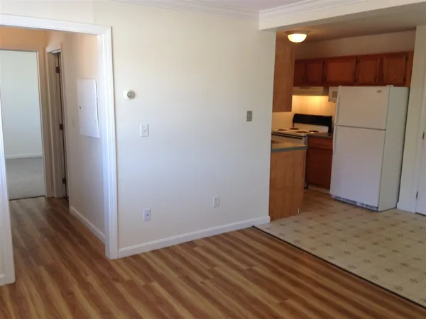 $1,809 | 3861 Brown Avenue, Unit 28, Manchester, NH 03103