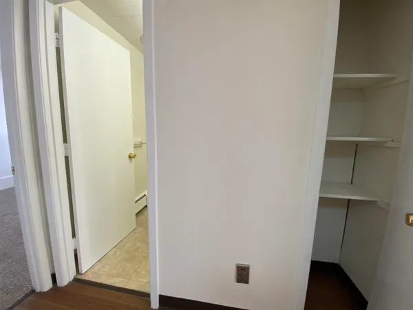 $1,809 | 3861 Brown Avenue, Unit 28, Manchester, NH 03103