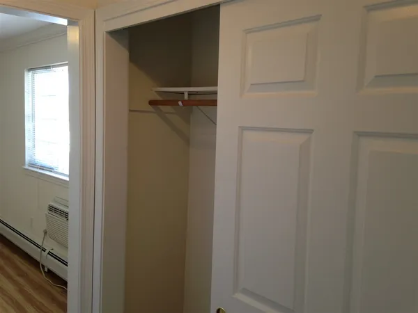 $1,809 | 3861 Brown Avenue, Unit 28, Manchester, NH 03103