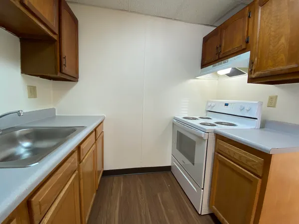 $1,809 | 3861 Brown Avenue, Unit 28, Manchester, NH 03103