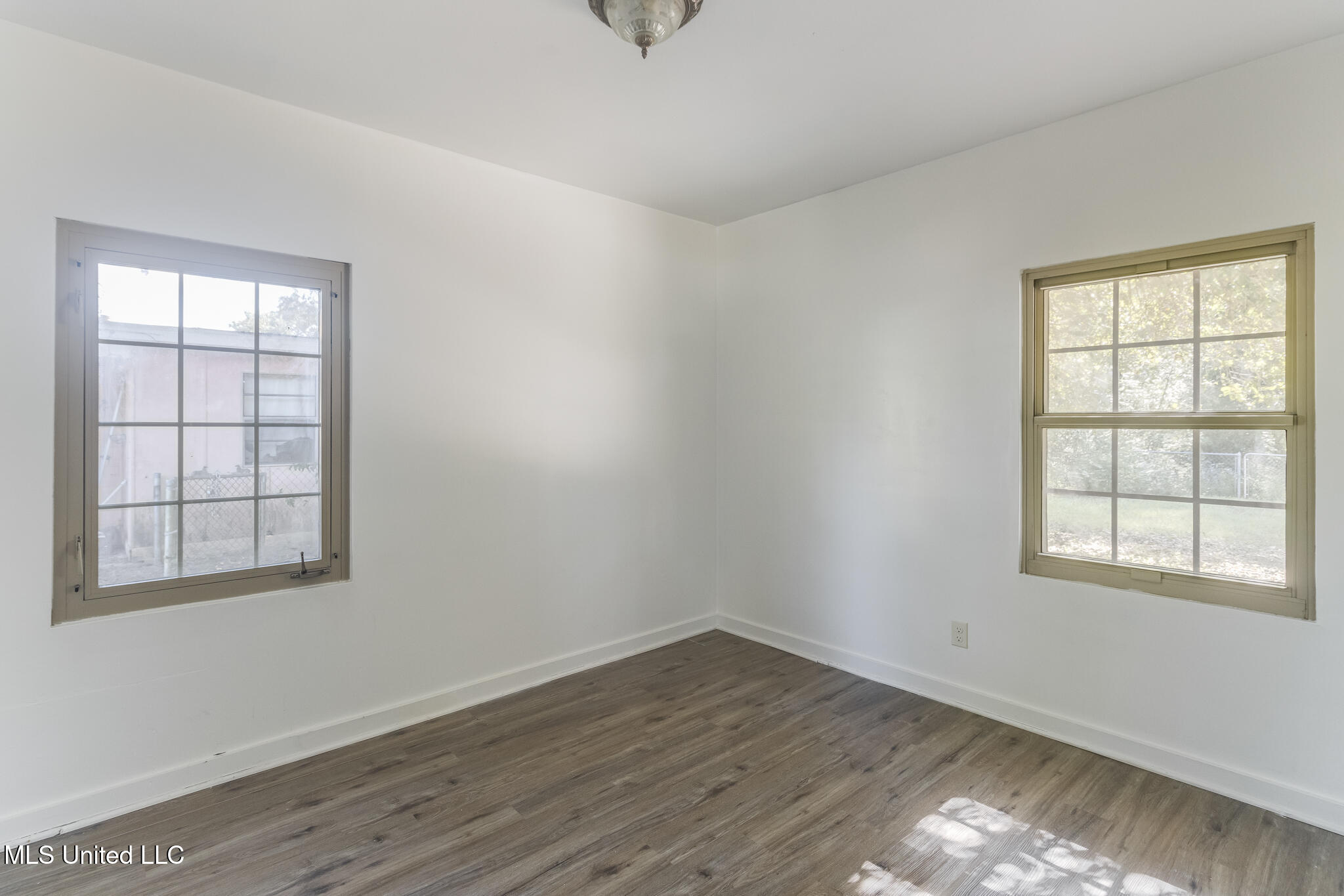 215 Ridgeway Avenue Gulfport, MS 39507 - Photo 14 of 20 IMG_1680