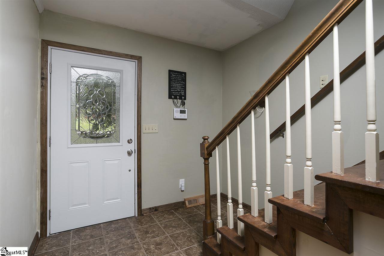 906 Standing Springs Road Greenville, SC 29605 - Photo 3 of 26 Gallery Image 3