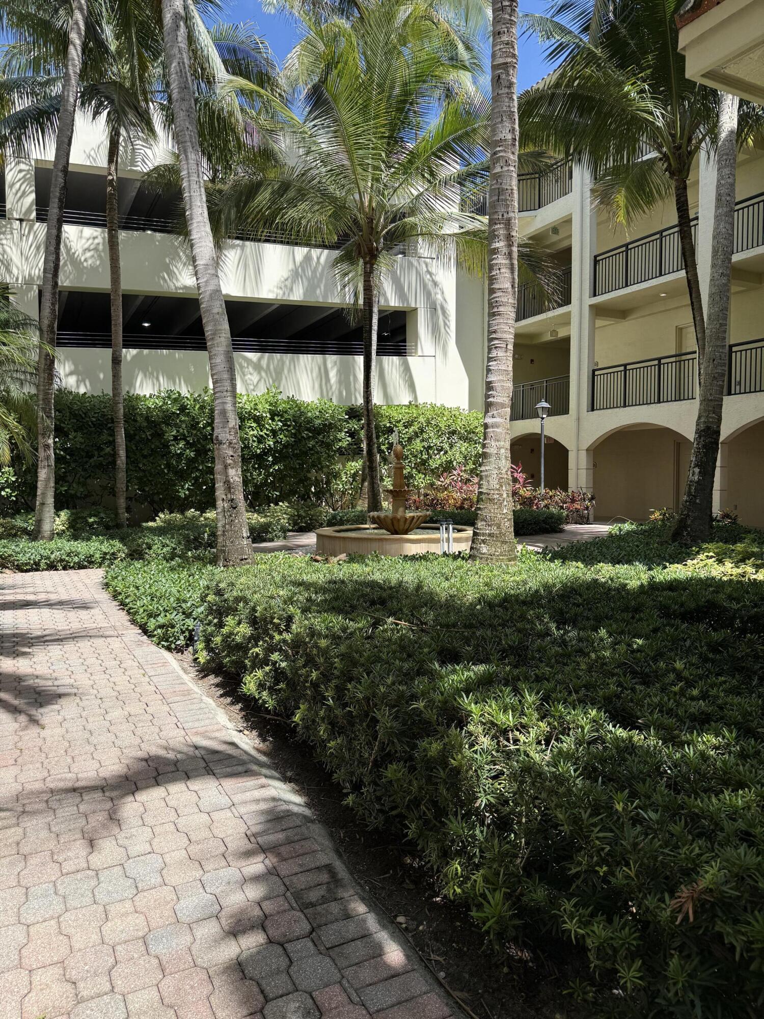 3308 Renaissance Way Boynton Beach, FL 33426 - Photo 24 of 33 Courtyard View