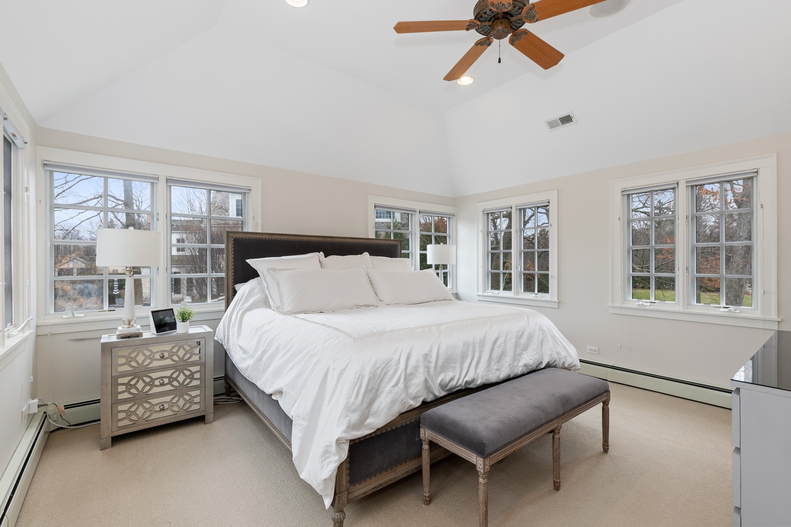 751 North Sheridan Road Lake Forest, IL 60045 - Photo 20 of 36