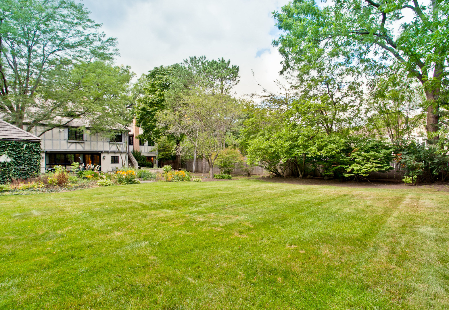 751 North Sheridan Road Lake Forest, IL 60045 - Photo 35 of 36