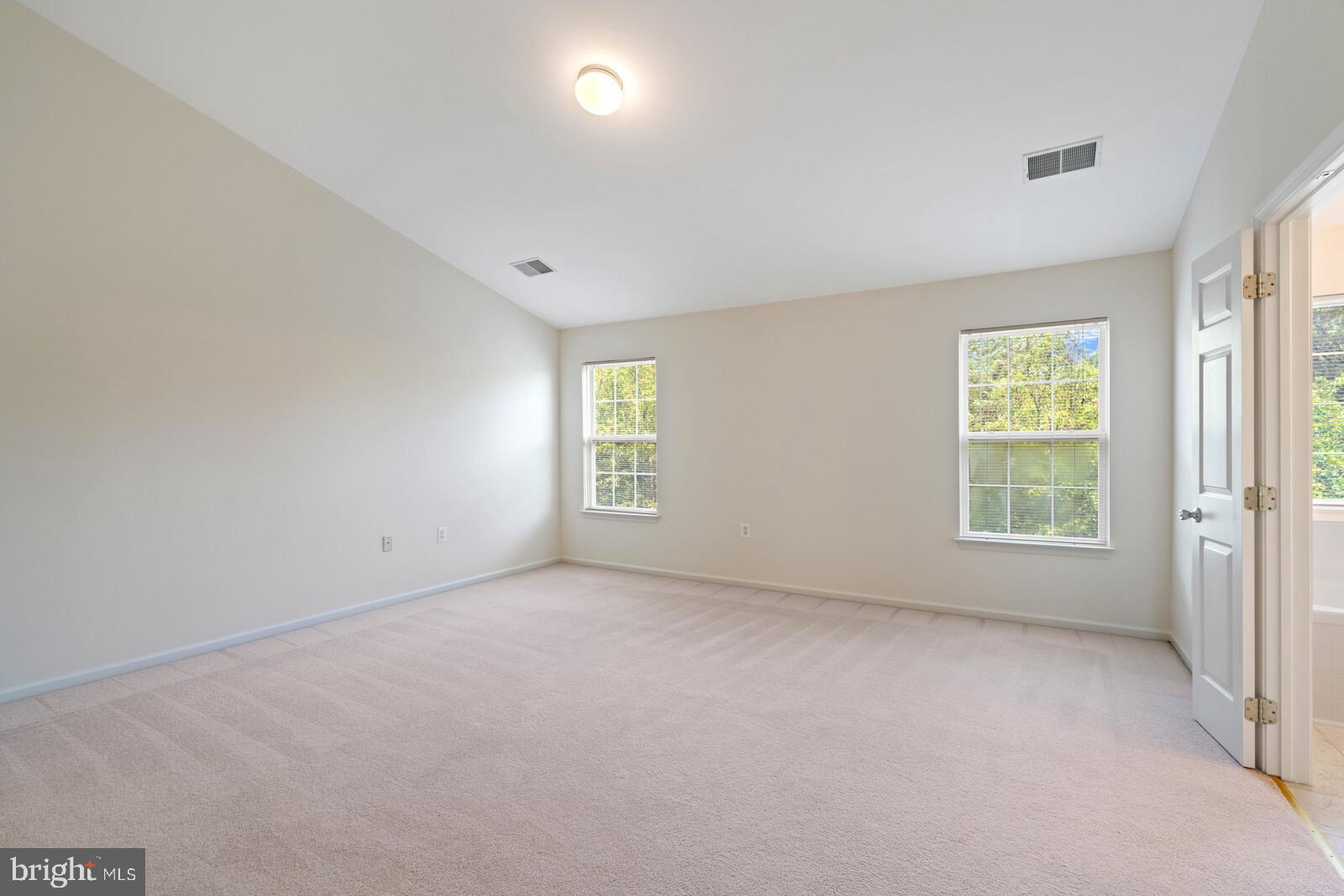 21508 Tamarack Ridge Square Sterling, VA 20164 - Photo 18 of 45 Generous Primary Bedroom