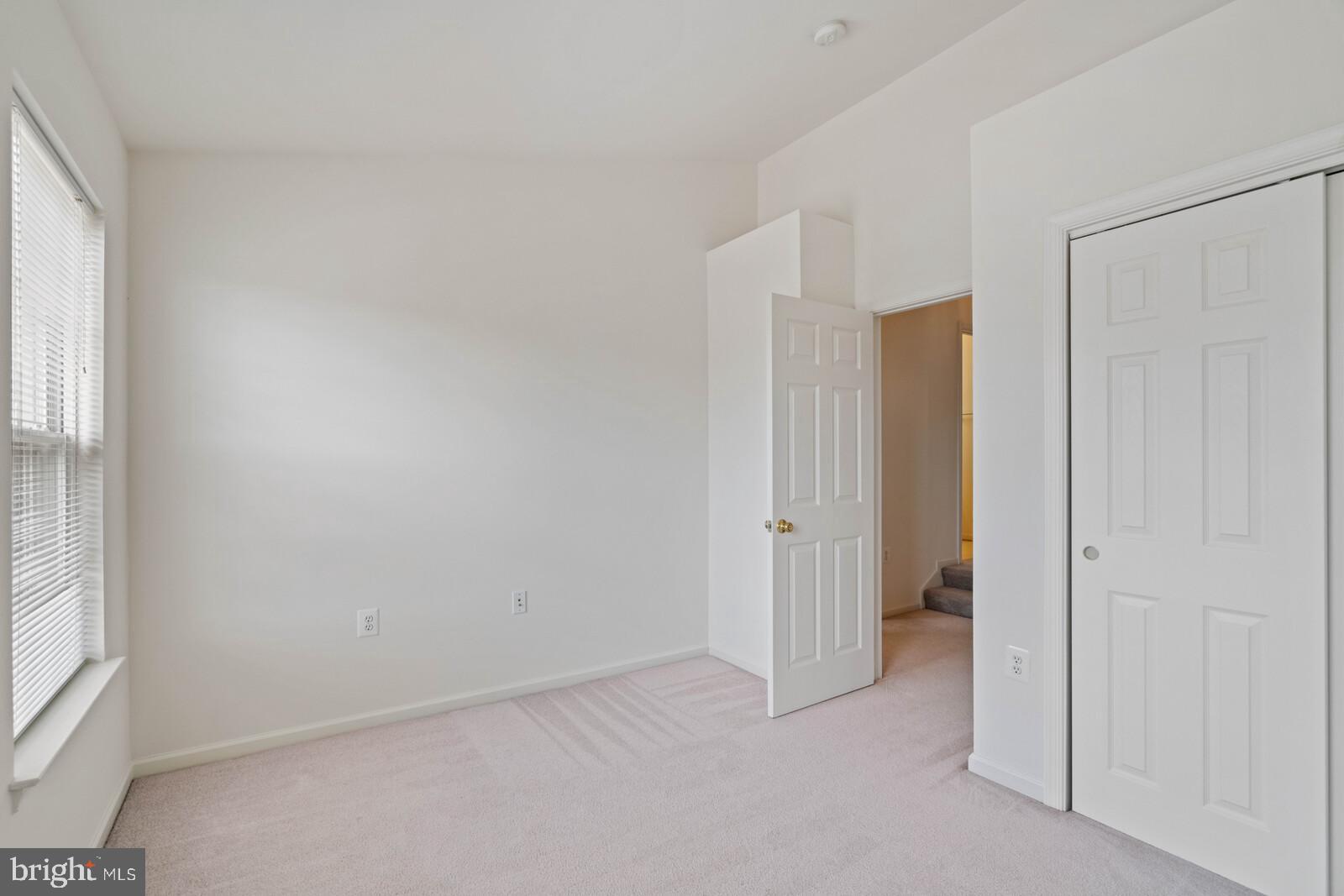 21508 Tamarack Ridge Square Sterling, VA 20164 - Photo 33 of 45 Upper bedroom